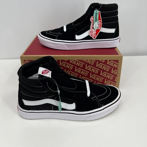 Vans Other - Vans • Sk8-Hi Zip Sneakers • Black/White • Toddler 9.5 NWT 👟✨